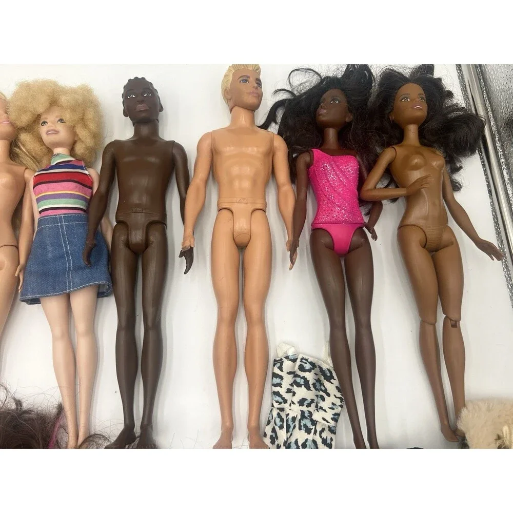 Lot Of 23 Barbie Ken Dolls And Clothes Dresses 2010-modern Mermaid Ballerina